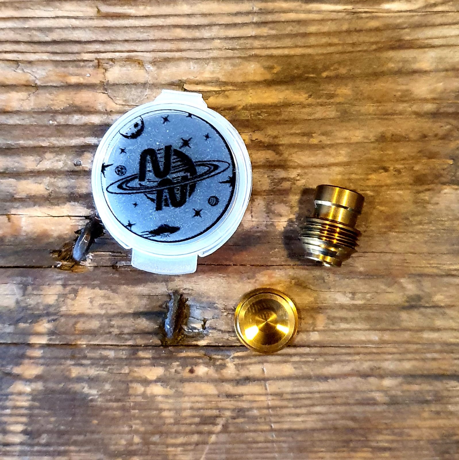 Titanium WARP Pipe Tip and Button Set by Never Normal – Cheeky Vape Co.